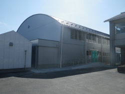 新島小学校屋内運動場耐震補強工事 新島小学校屋内運動場耐震補強工事