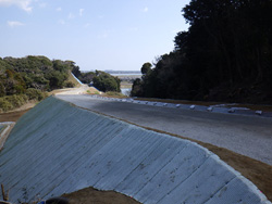 ふさのくに観光道路工事(北ルート道路改良工) ふさのくに観光道路工事(北ルート道路改良工)